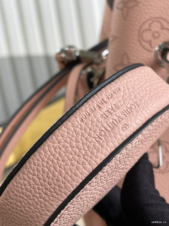 WIS VUITTON BELLA LOUIS 0225